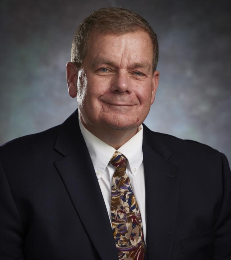 David S Hanson, MD David S Hanson, MD